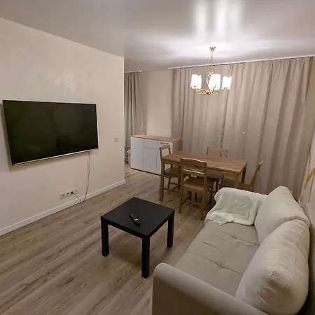 Apartment Golden Tree